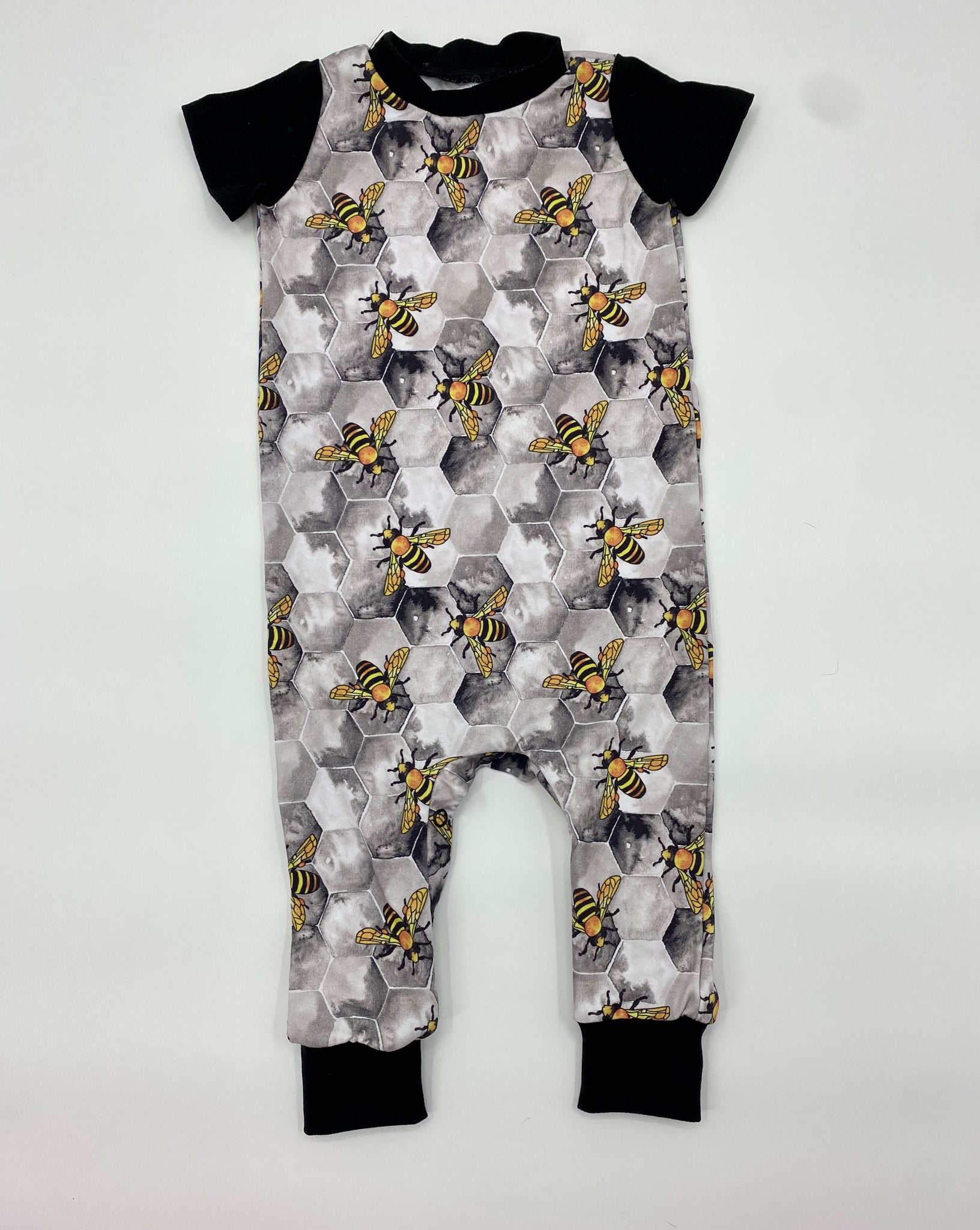 0-3m Raglan romper w/ snaps